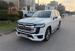 تۆیۆتا لاند کروزەر